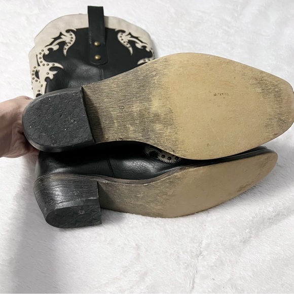 Western Cowgirl Boots Black White Studded Pointed Toe Heeled Boot Women’s 9.5 - Picture 6 of 7